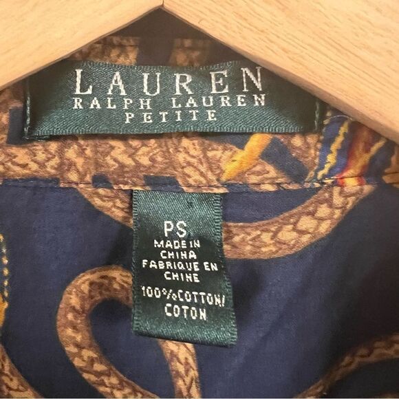 - Ralph Lauren navy with crests button down size S/P - Picture 5 of 7